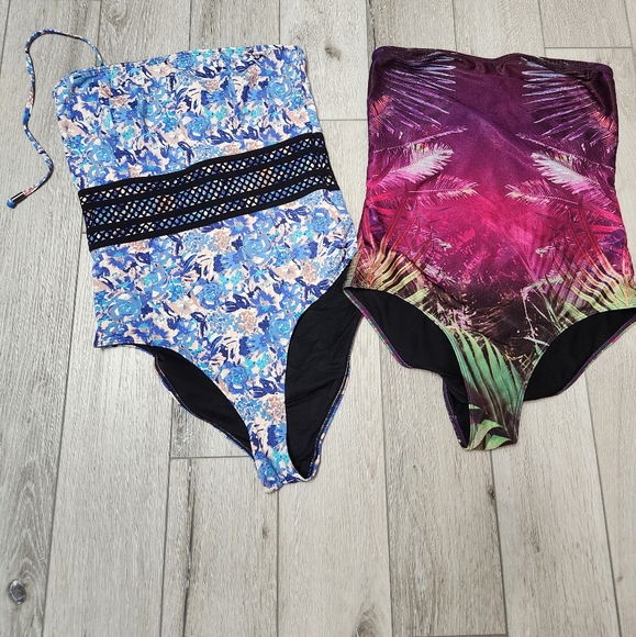 2 swim suits one piece - Picture 1 of 4